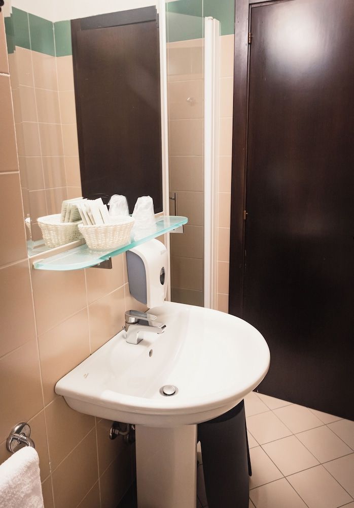 Art Hotel Milano Comfort Double or Twin Room 18