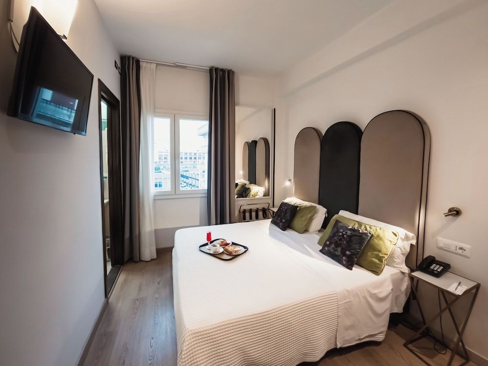 Art Hotel Milano Classic Double Room Single Use 11