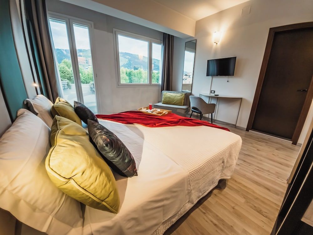 Art Hotel Milano Comfort Double or Twin Room 11