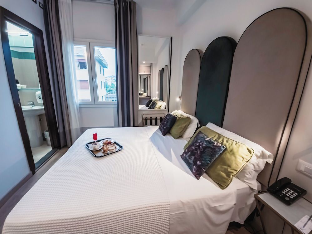 Art Hotel Milano Classic Double Room Single Use 10