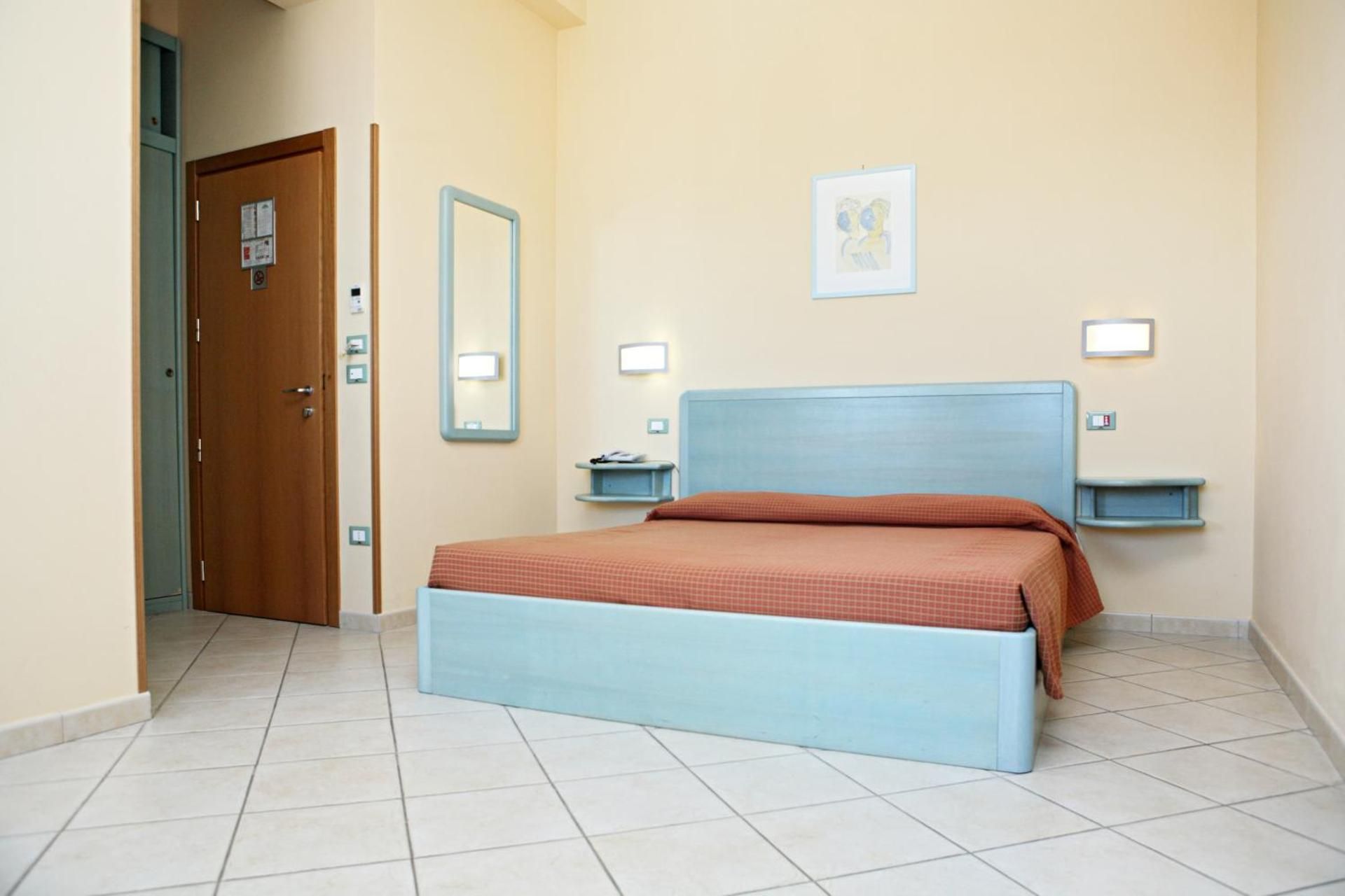 Double Room Lateral Sea View