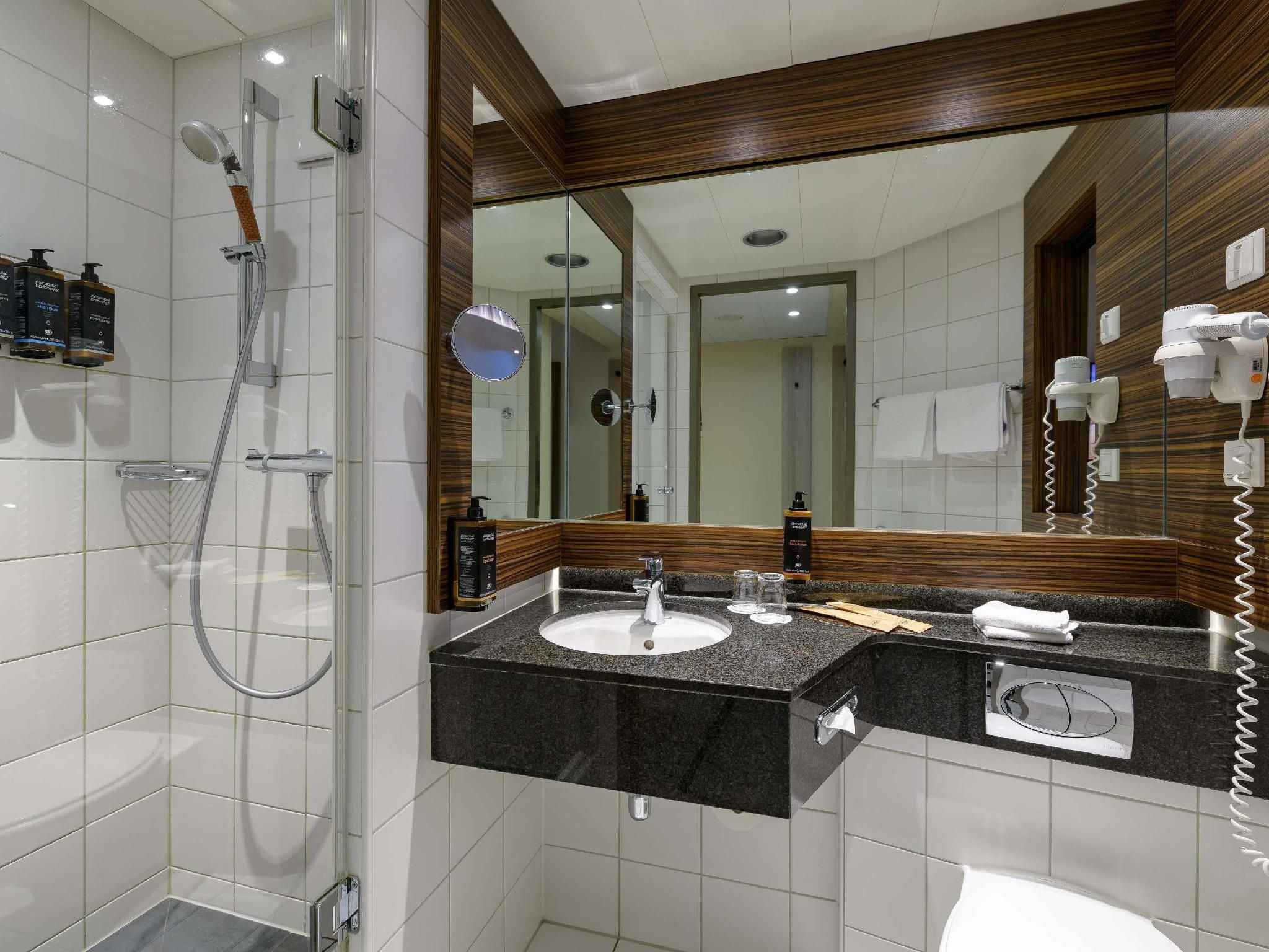 undefined Mercure Hotel Berlin City 10