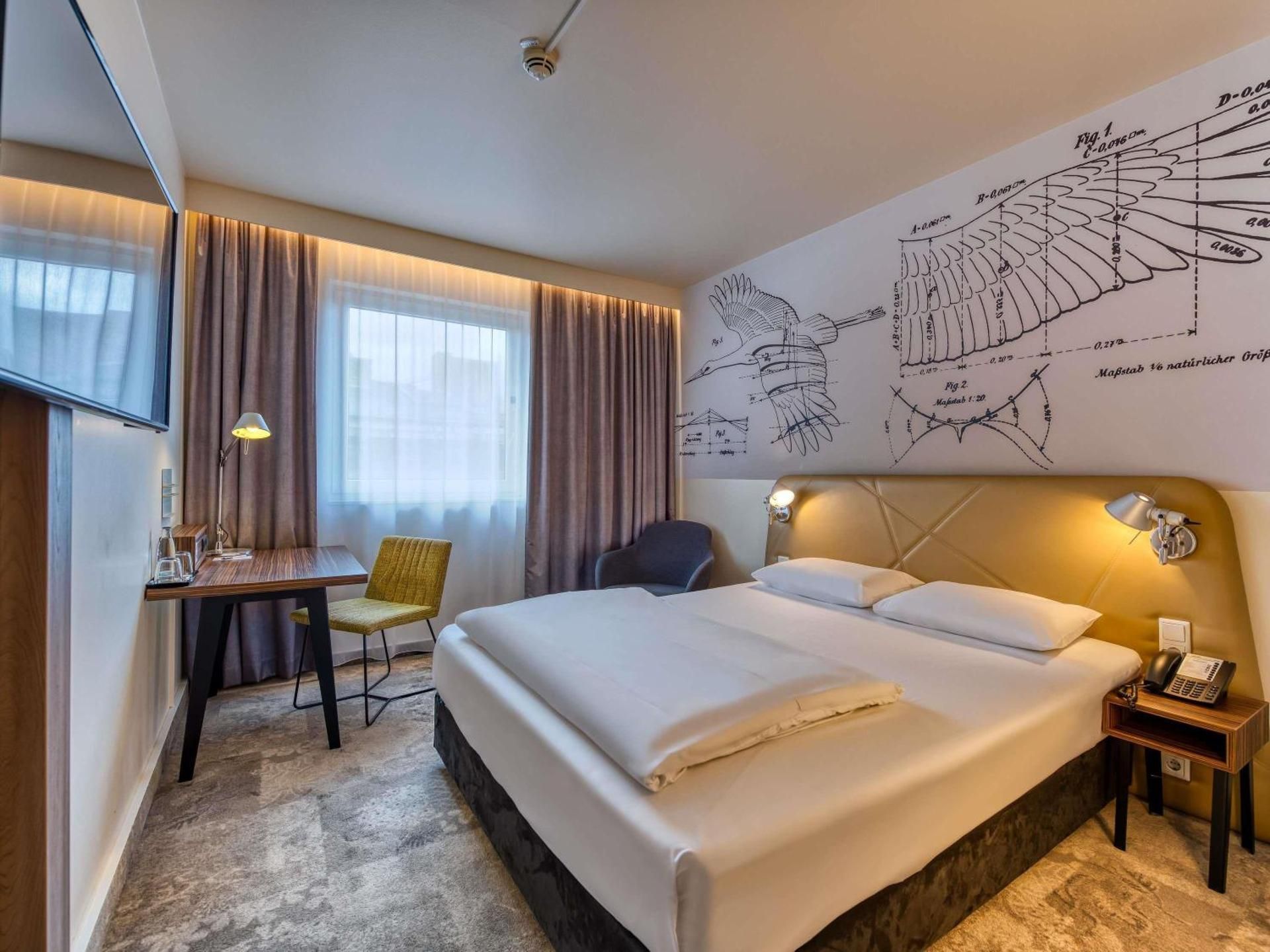 Mercure Hotel Berlin City Standard Queen Room 2