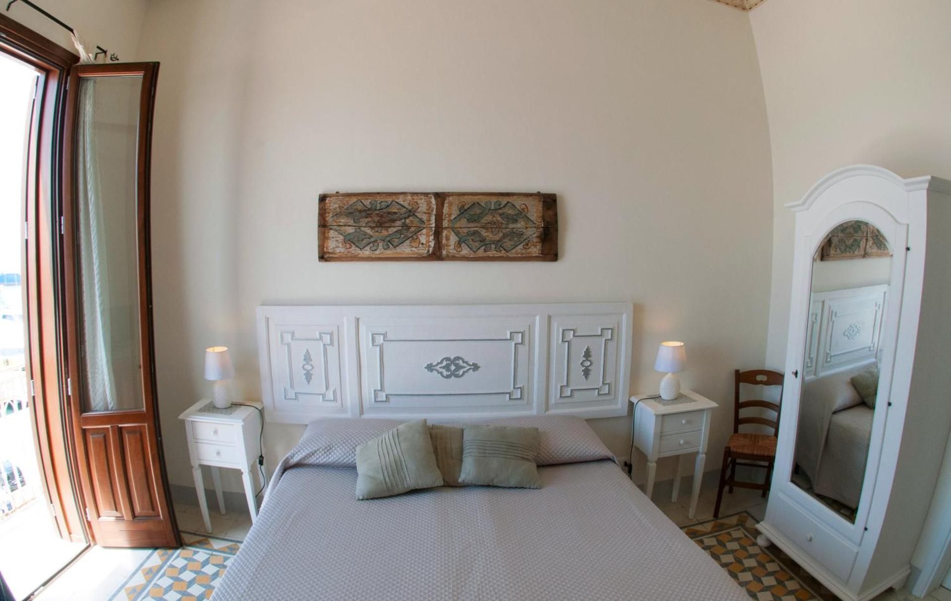 B&b Belveliero Triple Room with Balcony and Sea View 2