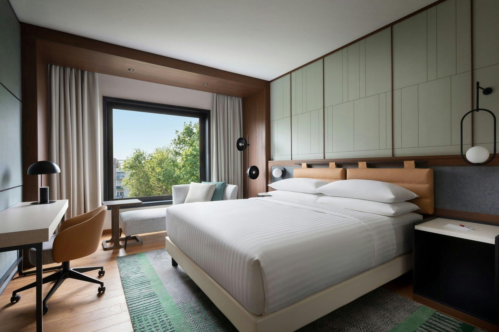 undefined Milan Marriott Hotel 5