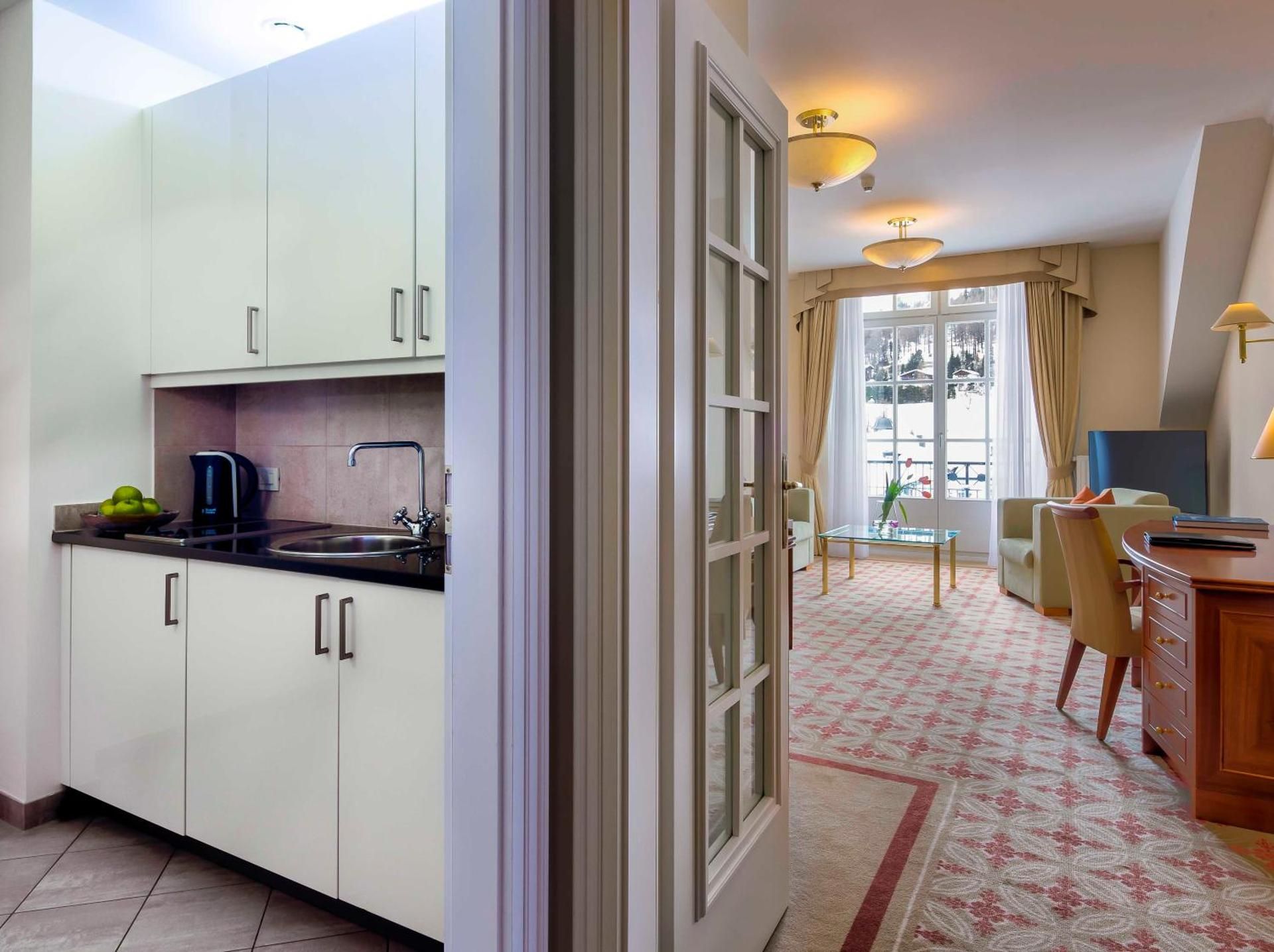Deluxe Suite