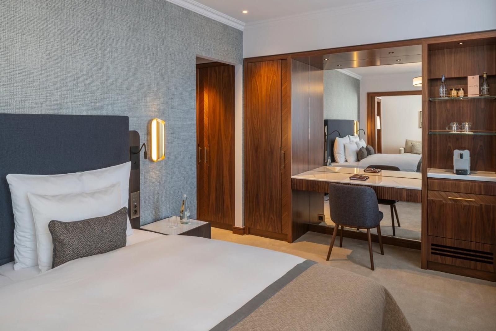 Classic Junior Suite
