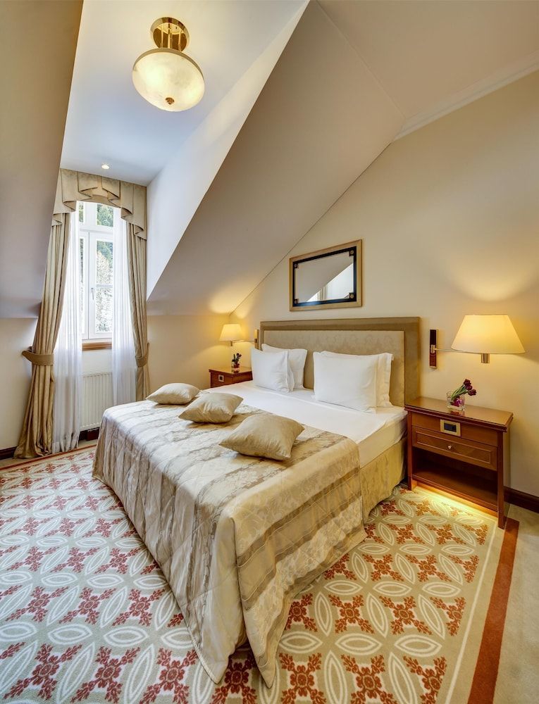 Deluxe Suite, 1 Bedroom, Mountain View (Deluxe One Bedroom Suite)