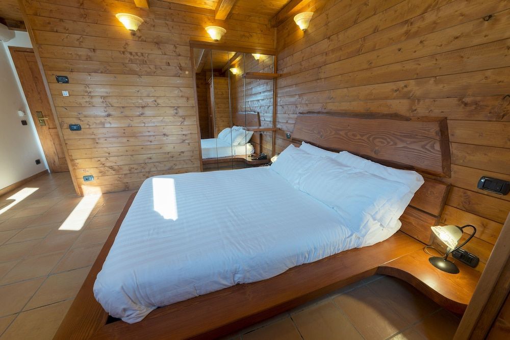 Resort Ninfea San Pellegrino Terme Deluxe Double Room (Cedro - SPA included) 3