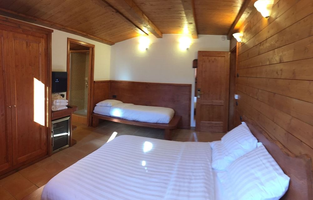 Resort Ninfea San Pellegrino Terme Deluxe Triple Room (Abete - SPA included)