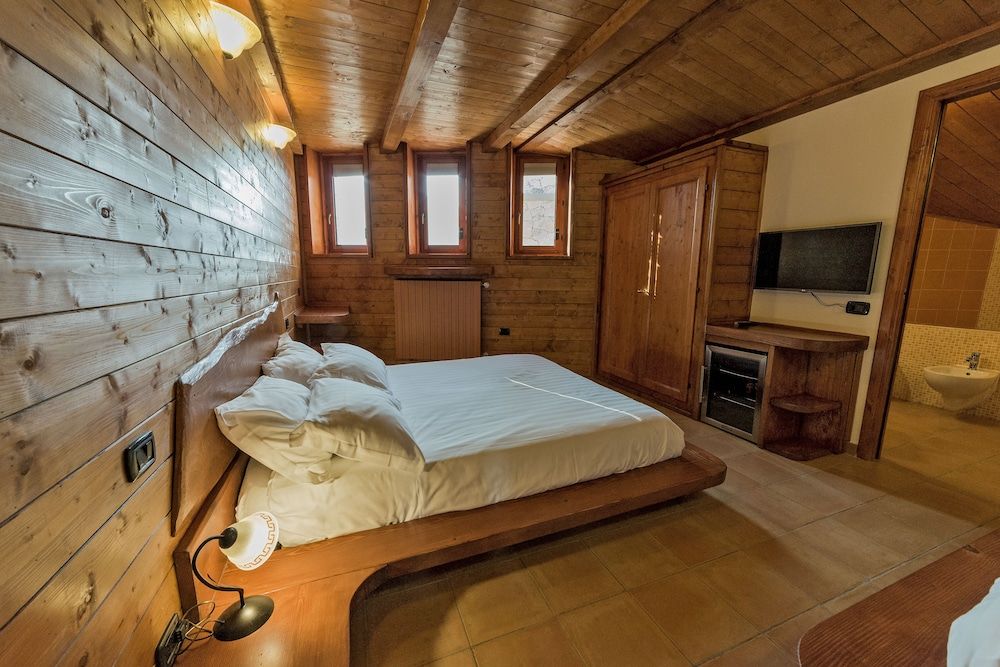 Resort Ninfea San Pellegrino Terme Deluxe Triple Room (Abete - SPA included) 4