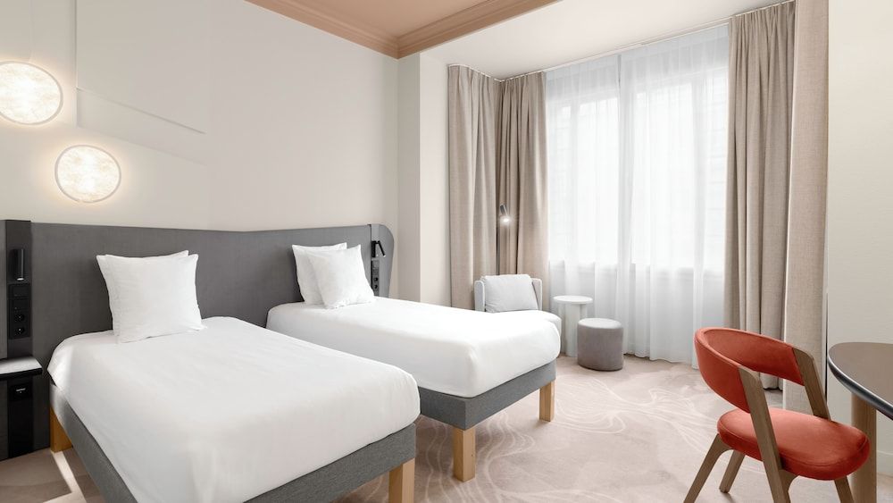 Mövenpick Hotel Budapest Centre Superior Room, 2 Twin Beds