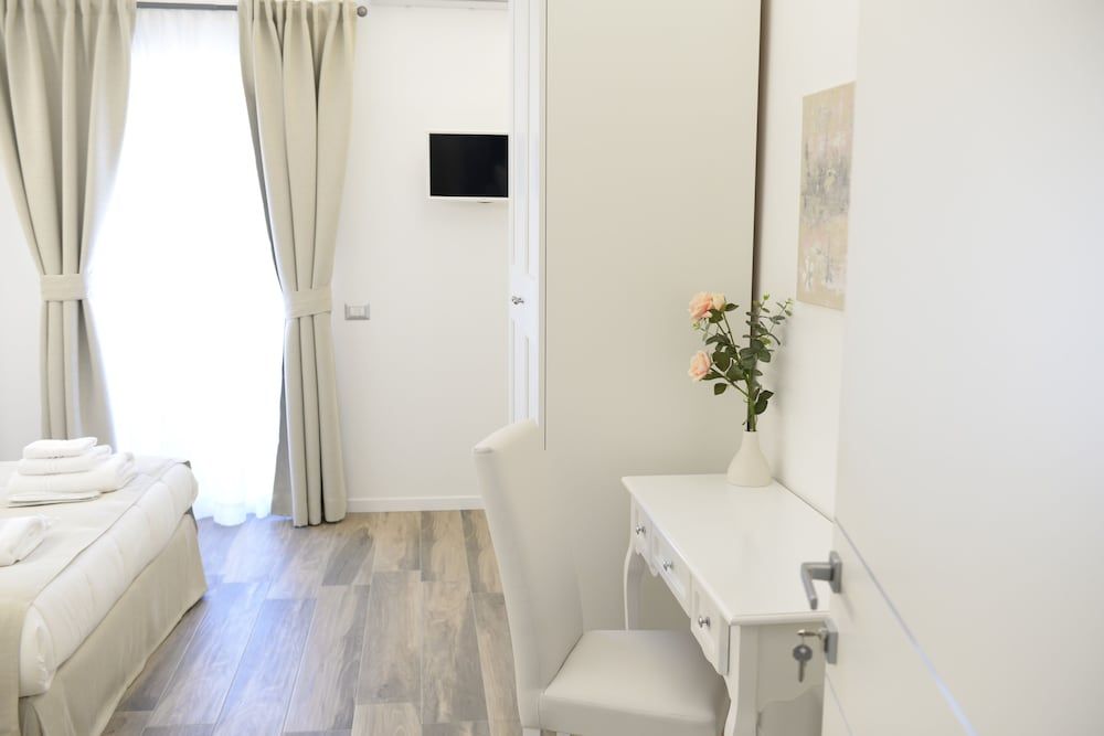 Domus Dams B&B Deluxe Double Room (NR 19) 5