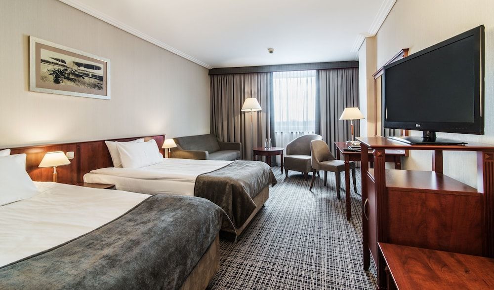 Airport Hotel Okecie