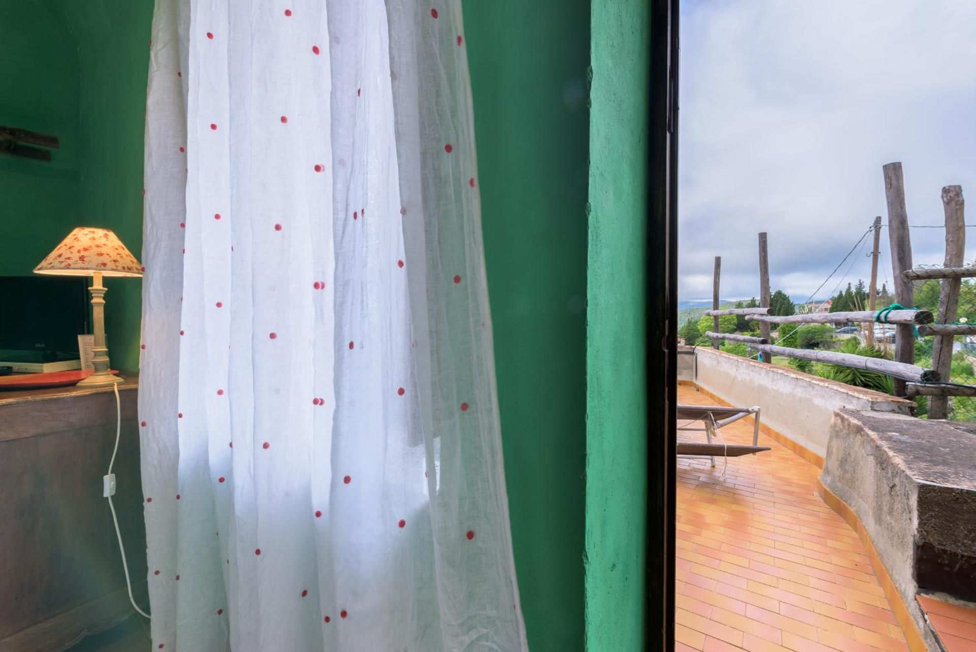 Deluxe Double Room with Balcony and Sea View