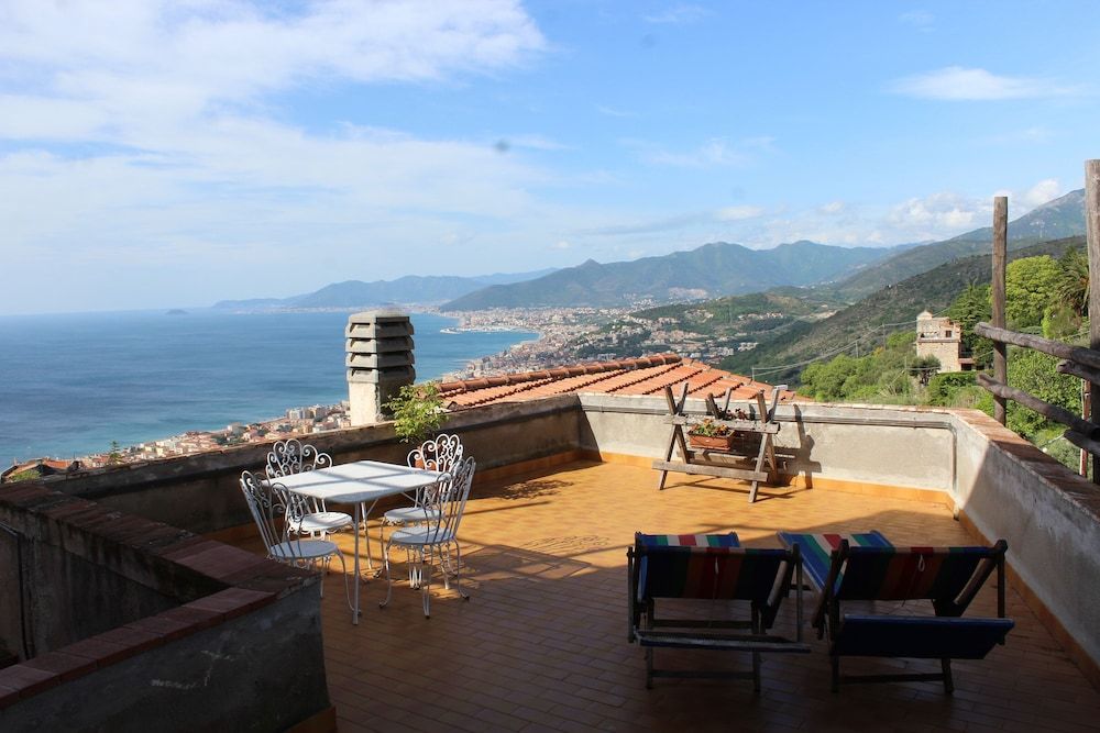 Deluxe Double Room, 1 Queen Bed, Terrace, Sea View