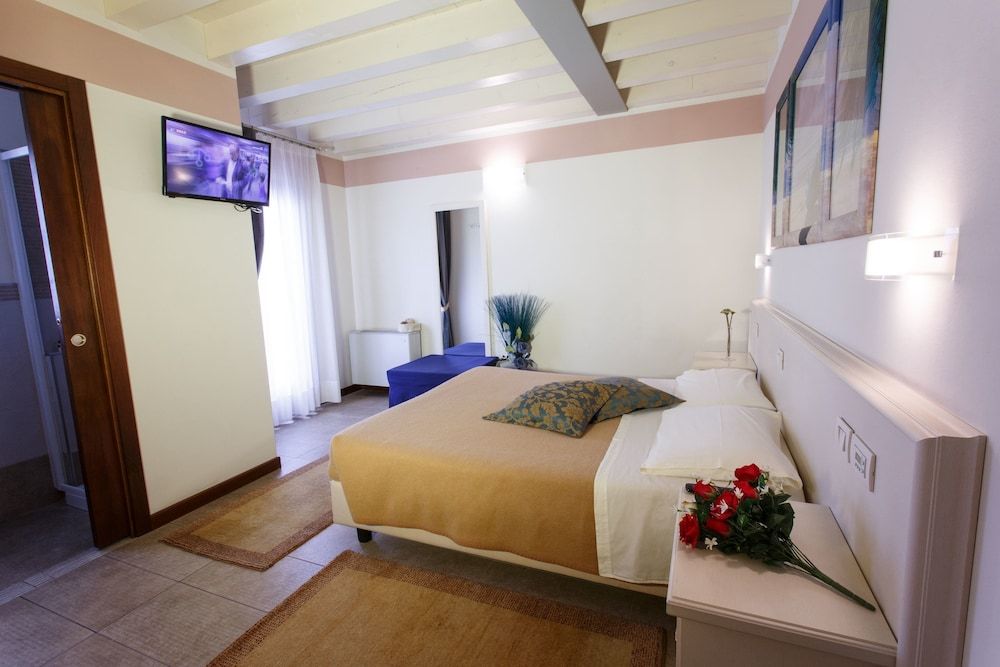 Sweet Home Superior Room 8