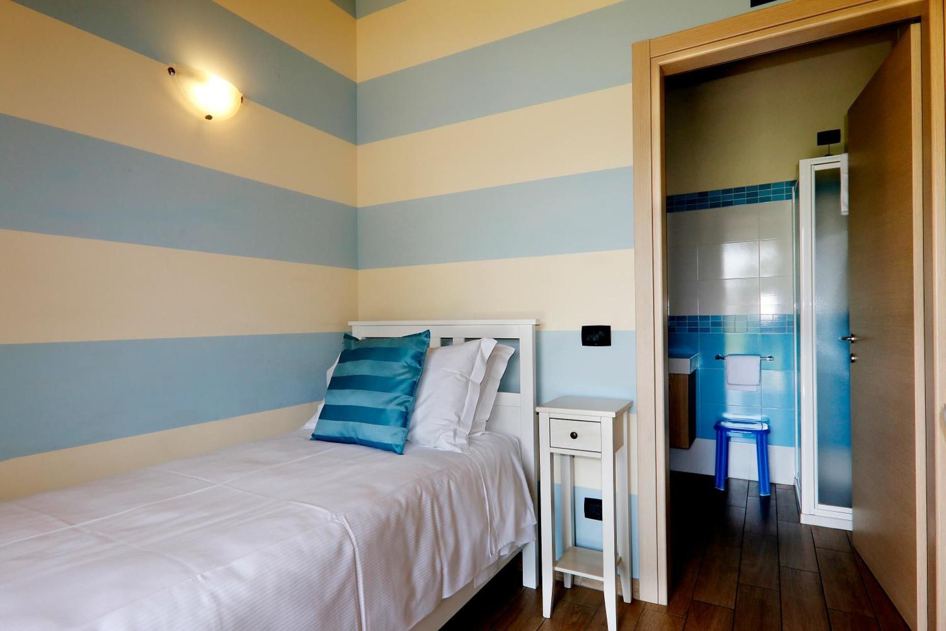 Single Room with Garden View
