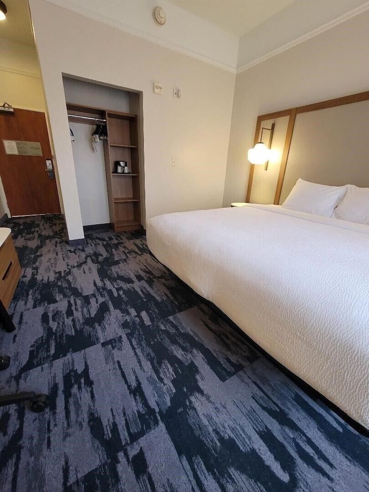 Room, 1 King Bed, Non Smoking