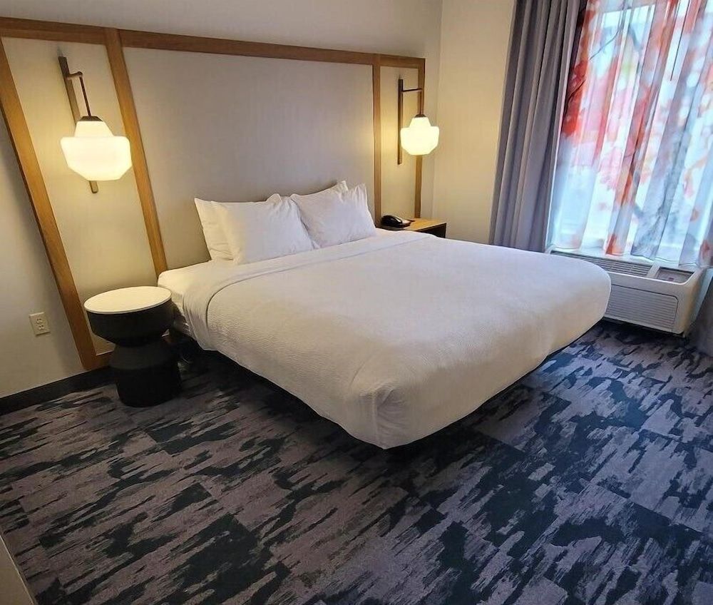 Room, 1 King Bed, Non Smoking