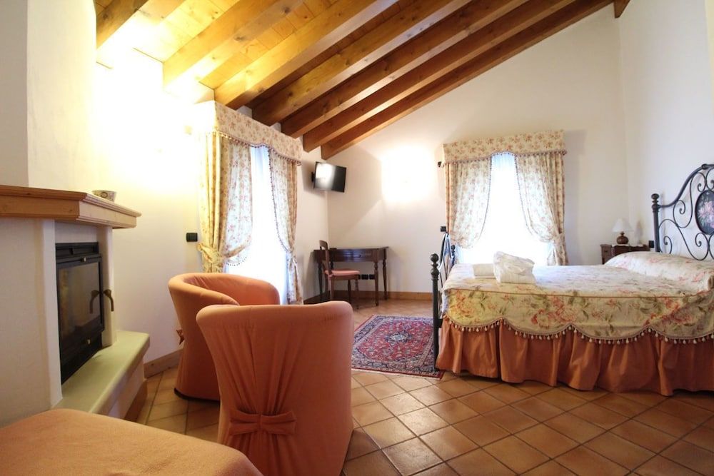 Romantic Room