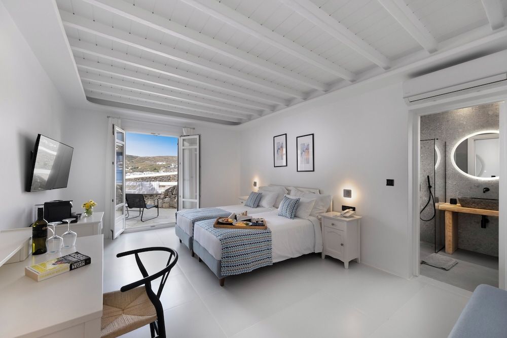 Deliades Mykonos Double or Twin Room, Partial Sea View 4