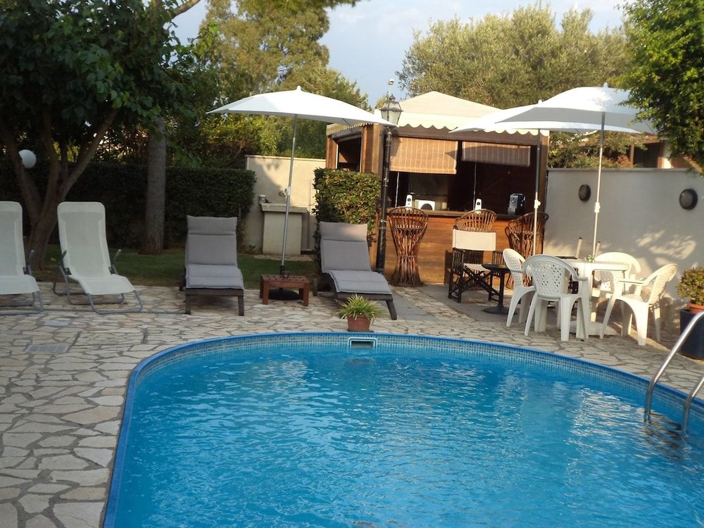 undefined Gens Mundi B&B 10