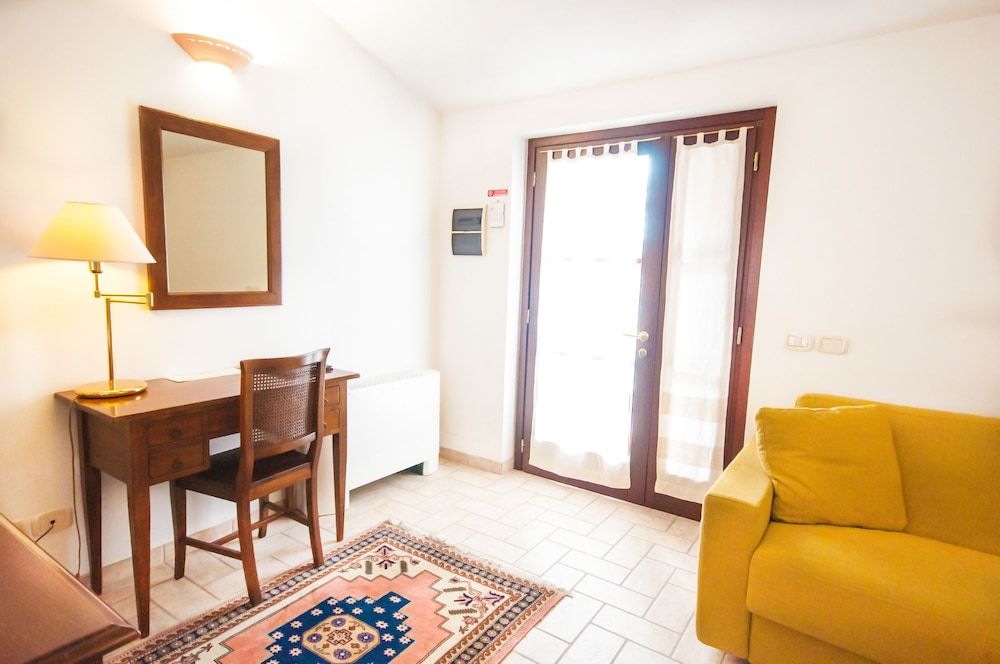 Villaggio Albergo Le Macerine Triple Room 4