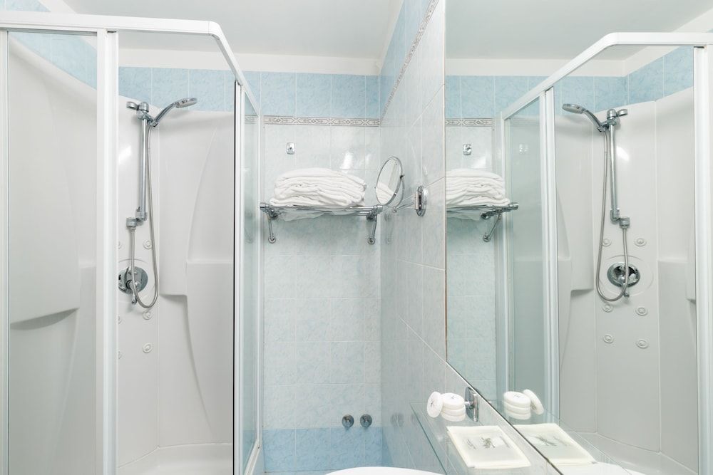 undefined Hotel Paris 10