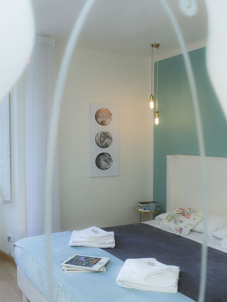 Al 7 Rooms Deluxe Double Room 17