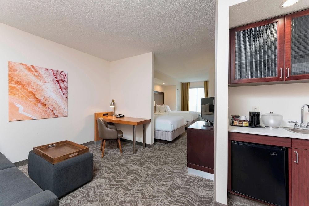 Suite, 2 Double Beds, Non Smoking