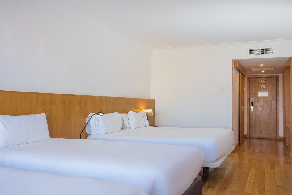 B&B Hotel Sado Setúbal Standard Quadruple Room, Ocean View 3