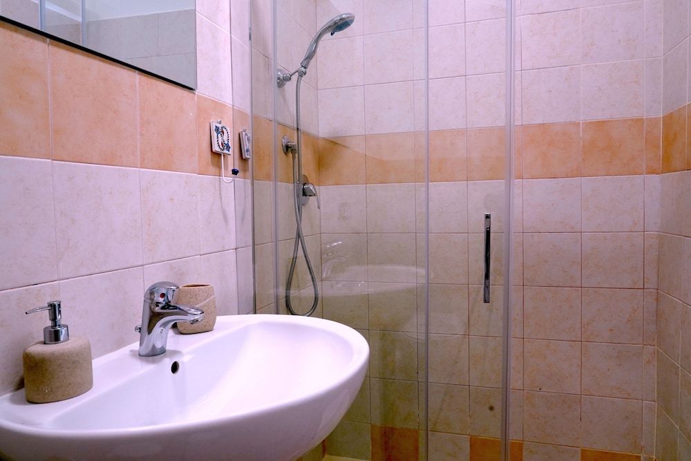 Flowery Inn Villa Premium Apartment, 1 Bedroom 2