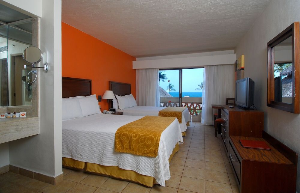 Standard Room, Partial Ocean View