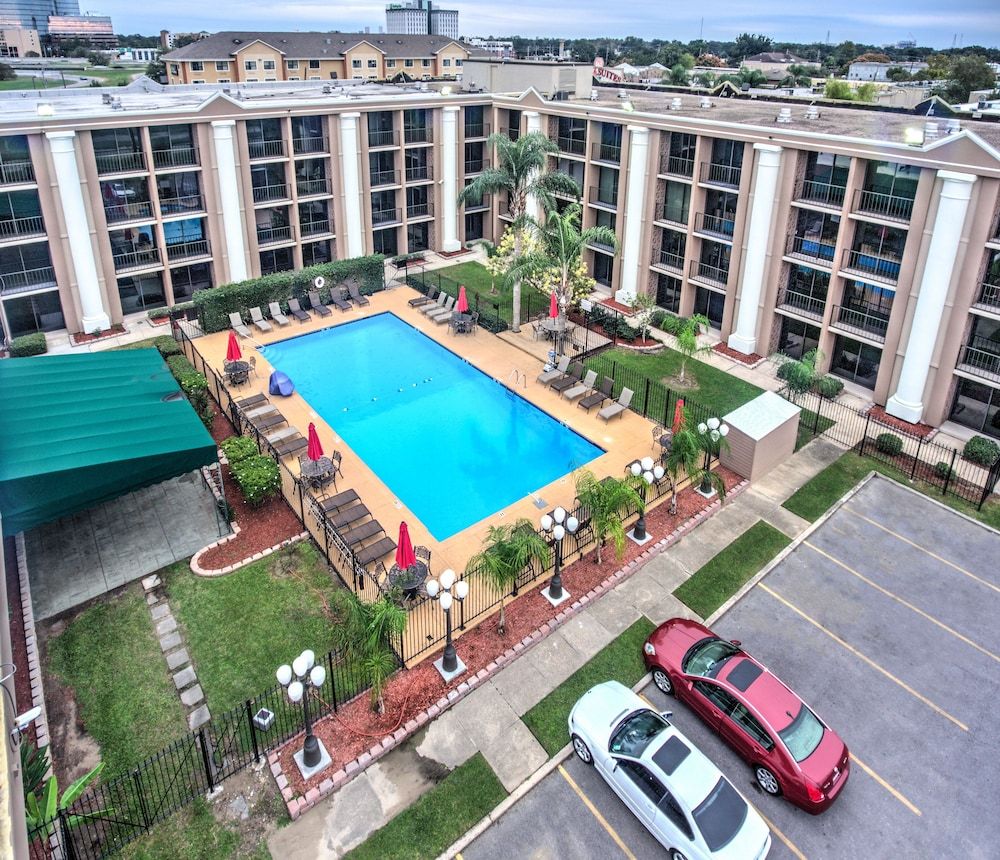 undefined Ramada by Wyndham Metairie New Orleans Airport 7