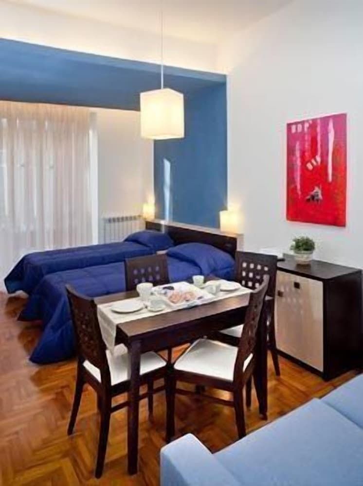 Bed and Breakfast Chiaia 32 Studio 11