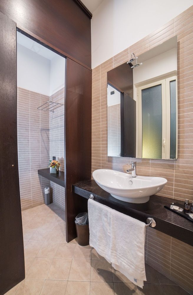 Bed and Breakfast Chiaia 32 Economy Double Room 11