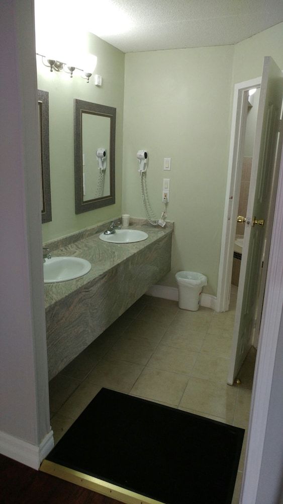 Suite, 1 King Bed, Hot Tub