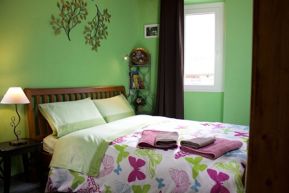 La Casa sul Sasso Classic Quadruple Room, Multiple Beds, Private Bathroom, Courtyard View 3