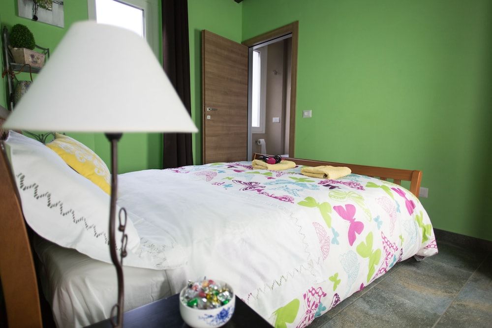 La Casa sul Sasso Classic Quadruple Room, Multiple Beds, Private Bathroom, Courtyard View 2