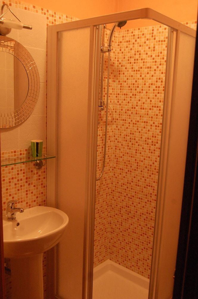 Bed & Breakfast La Corte Triple Room, Private Bathroom 4