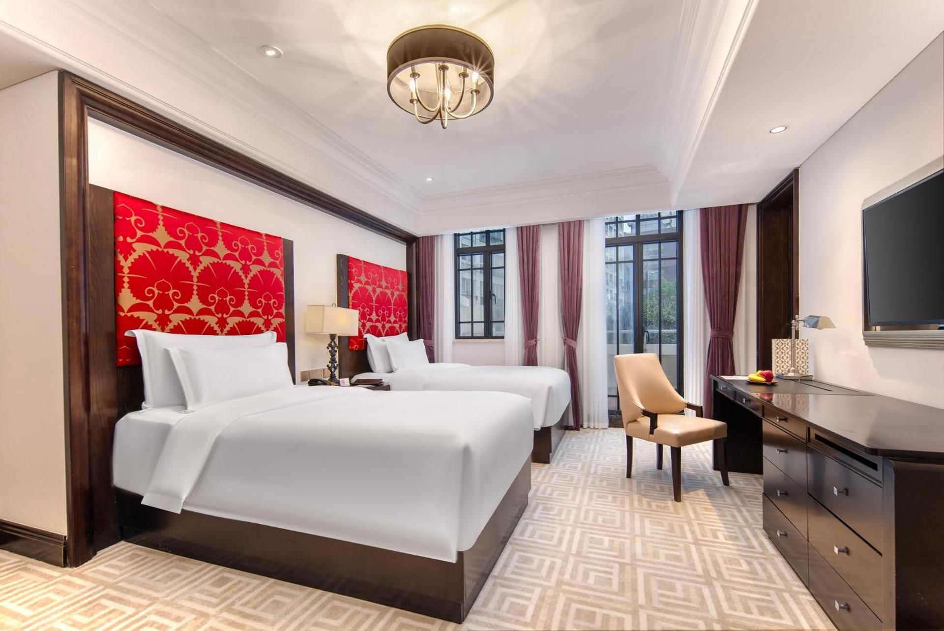 Art Deluxe Twin Room