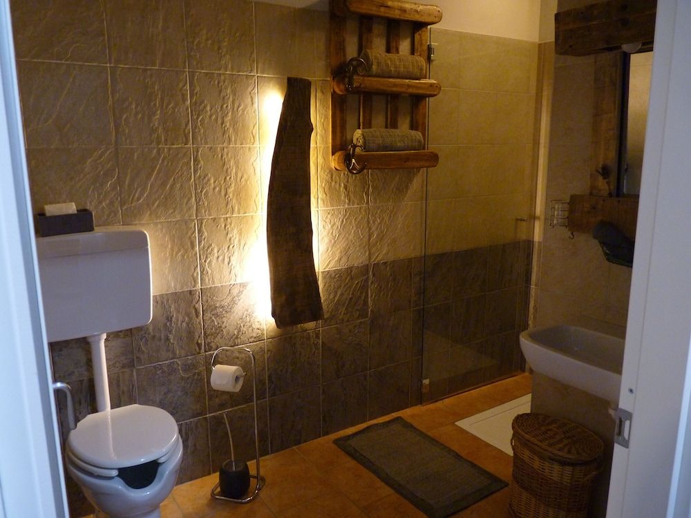 Ca'Luna Guest House Standard Double or Twin Room 11