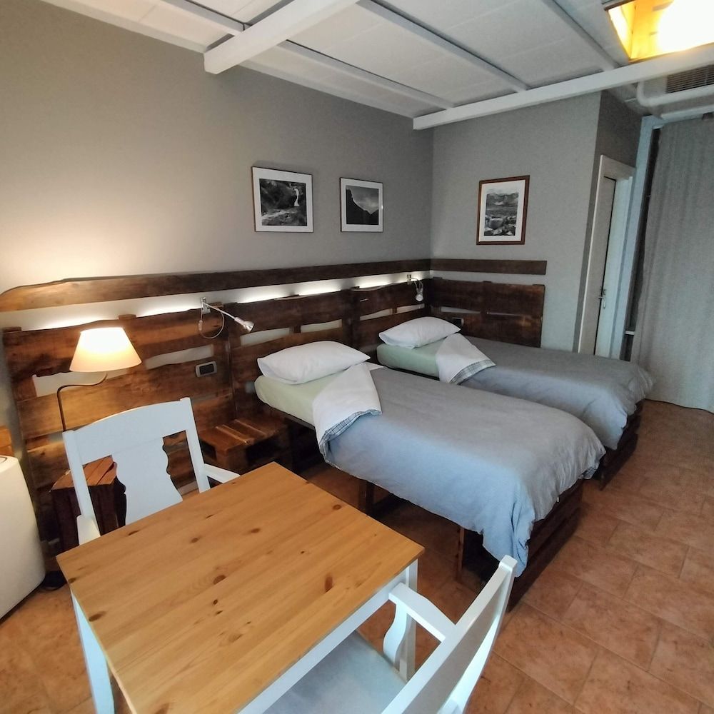 Ca'Luna Guest House Standard Double or Twin Room 6