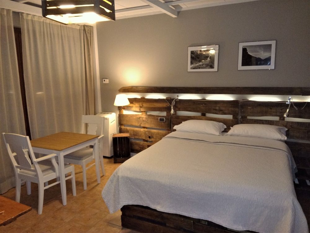 Ca'Luna Guest House Standard Double or Twin Room 3
