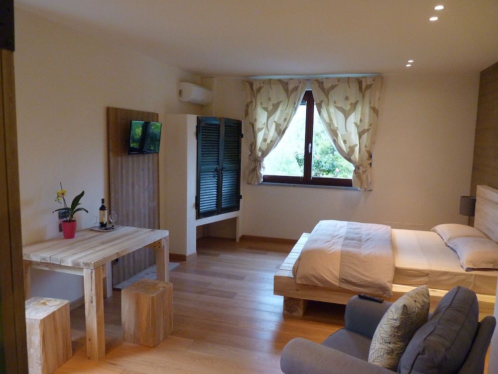 Ca'Luna Guest House Junior Studio Suite 7