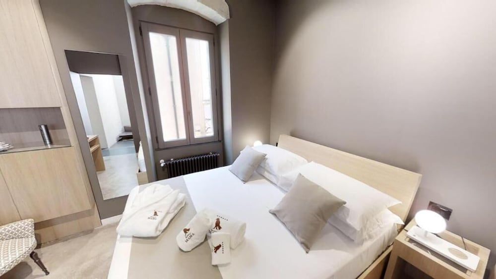 Design Room Tower, Queen, City View, Balcony, Private Bathroom