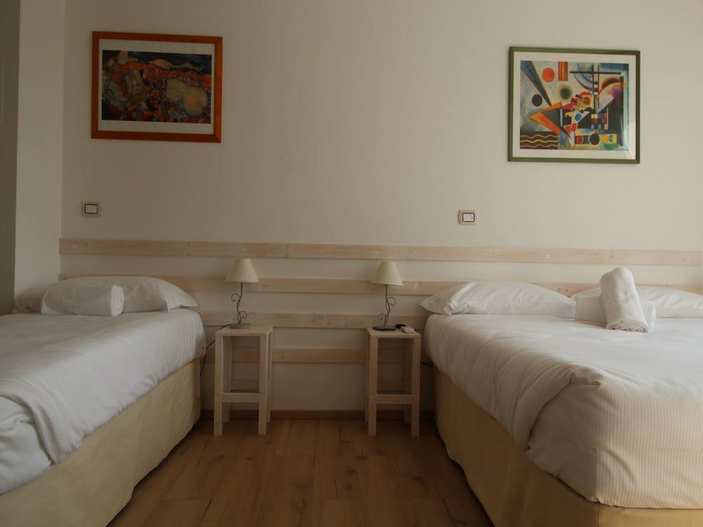 La Camera Bologna Stazione Affittaly Double or Twin Room, City View 4