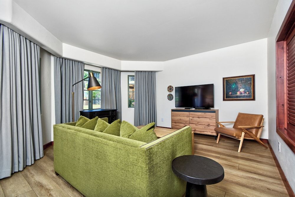 Hotel Los Gatos Grand Studio Suite, 2 Queen Beds 4