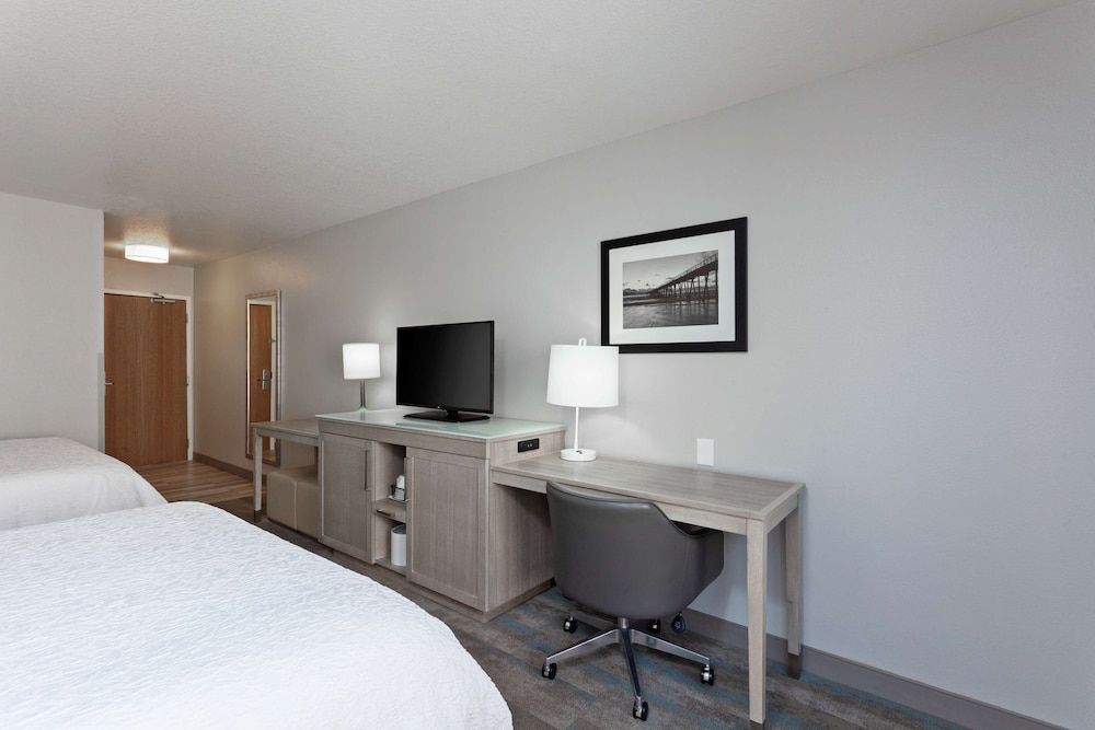 Room, 2 Queen Beds, Accessible, Non Smoking